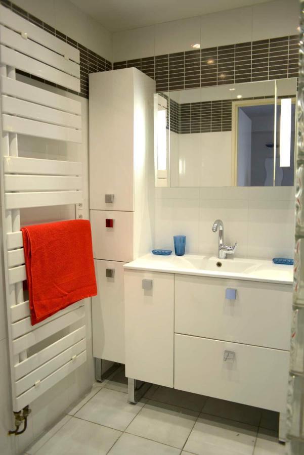 Apartamento F3 climatisé-terrasse 30 m2- Parking-Antigone Montpellier Exterior foto